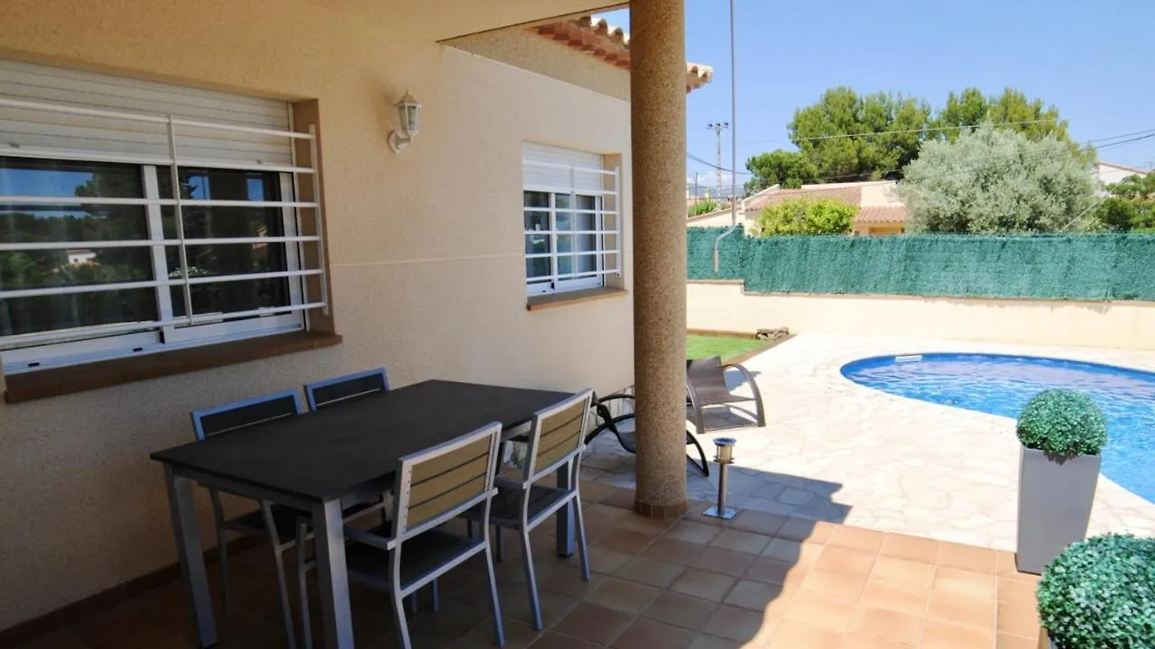 Comfortable Haven: Les Tres Cales Private Pool Retreat