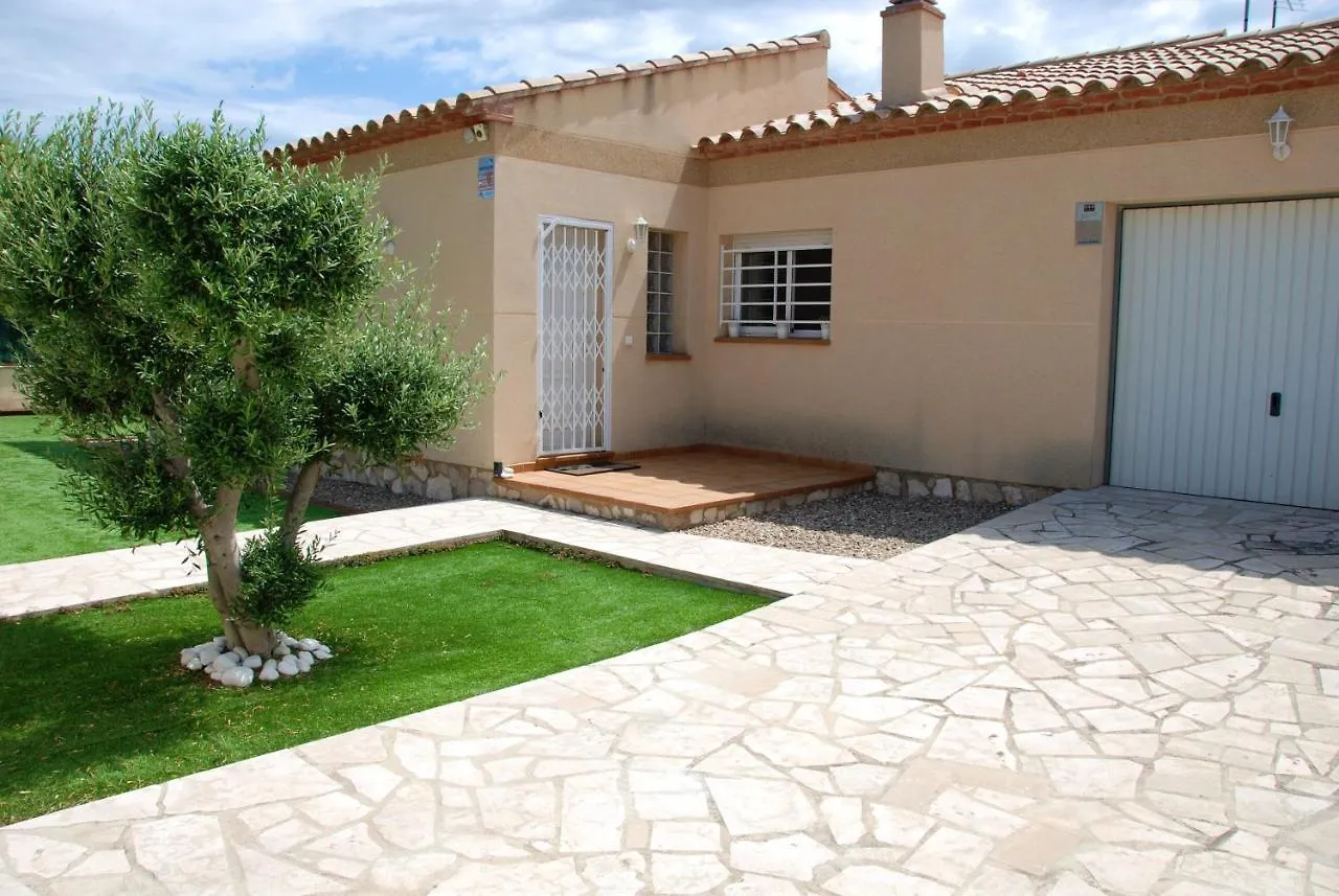 Comfortable Haven: Les Tres Cales Private Pool Retreat