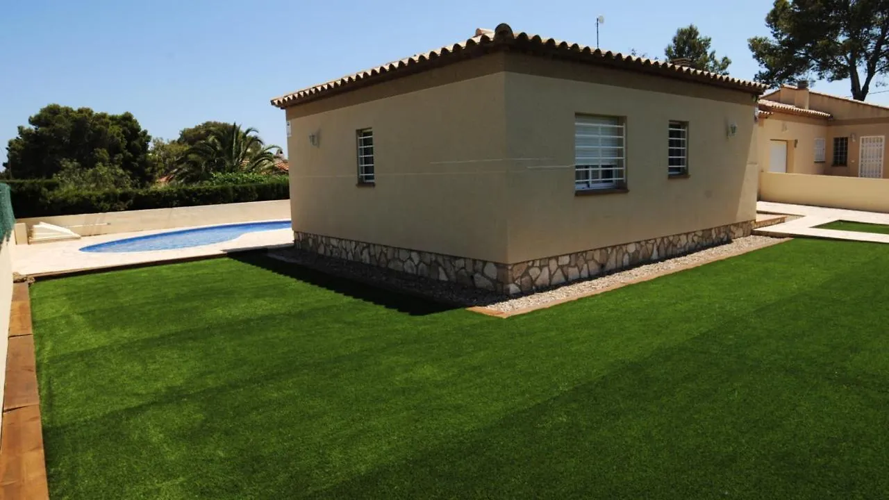 Comfortable Haven: Les Tres Cales Private Pool Retreat Spain
